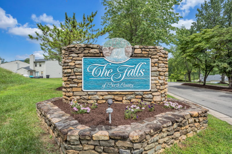 7220 Red Cedar Cir - Photo 2 of 34