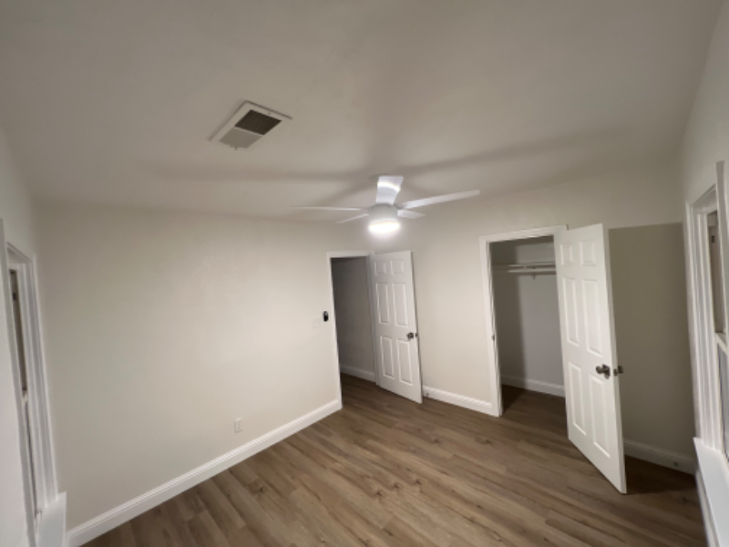 1961 Carol Ave - Photo 3 of 8