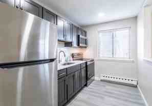 311 N Sycamore Ave #B9 - Photo 1 of 1