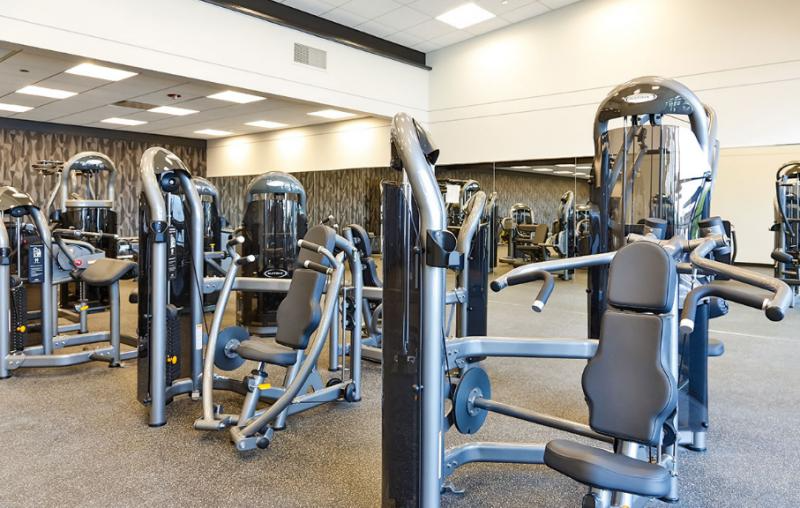 800 W Blackhawk St - Photo 5 of 6