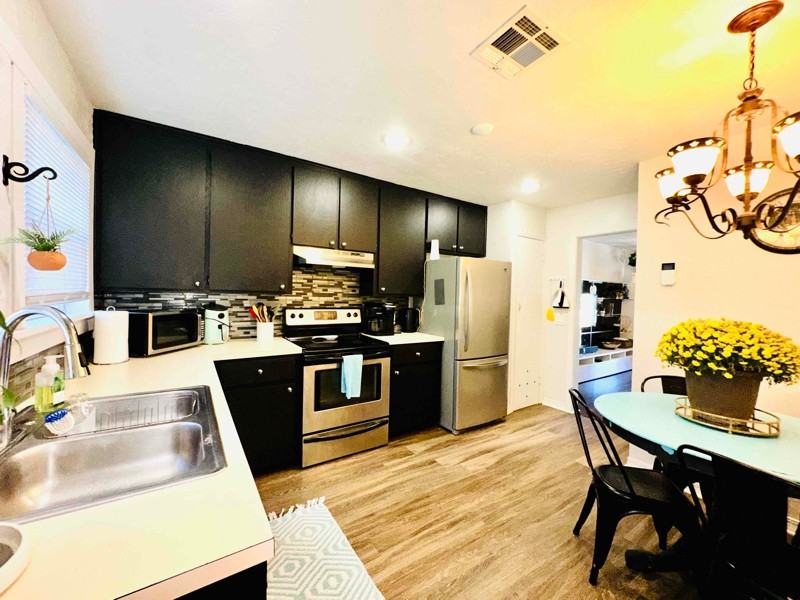 1607 Nw Taylor Ave - Photo 4 of 15