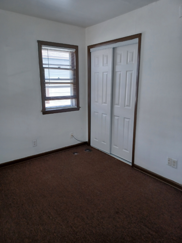 4602 N 50th St - Photo 3 of 12