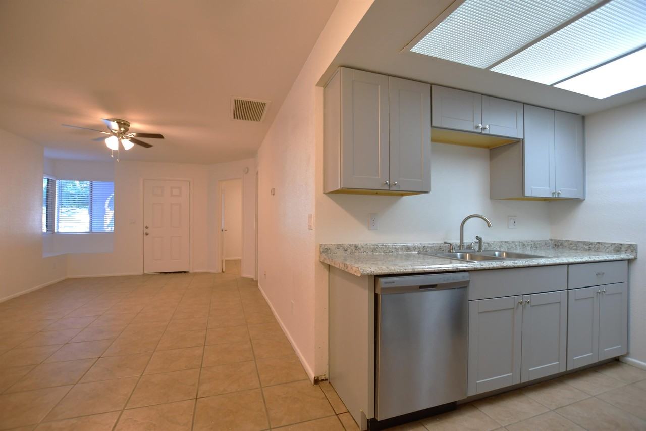 875 S Nebraska St #36 - Photo 6 of 25