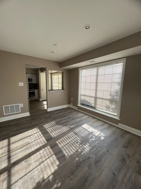 1961 Kennedy Dr #NA - Photo 3 of 21