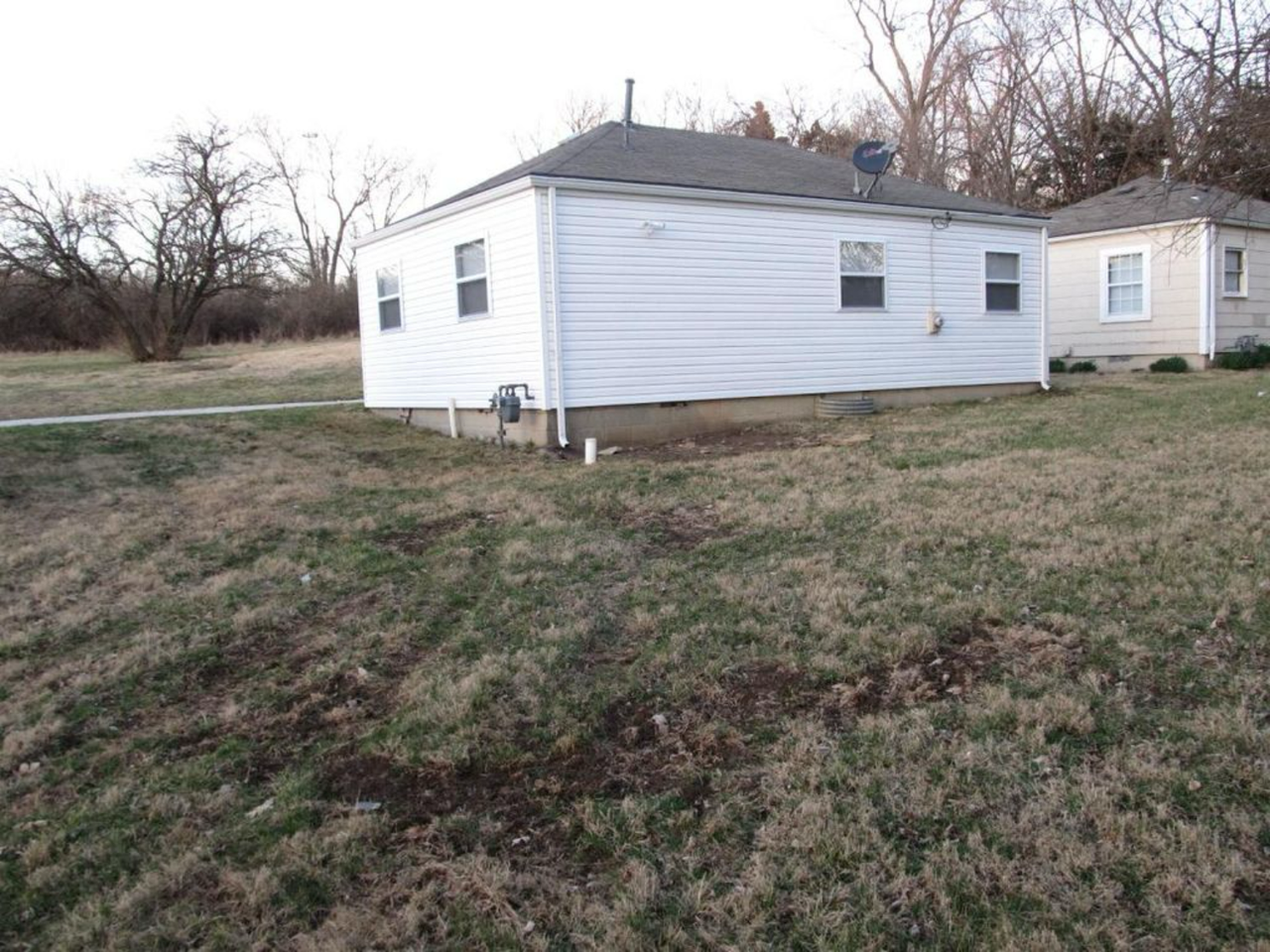 10706 Hickman Mills Dr #1 - Photo 3 of 14