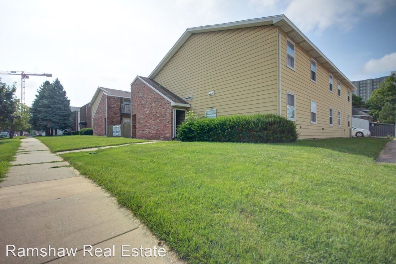 303 E. Clark St. - Photo 3 of 3