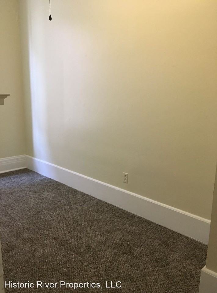 1133 Market St - Photo 3 of 4