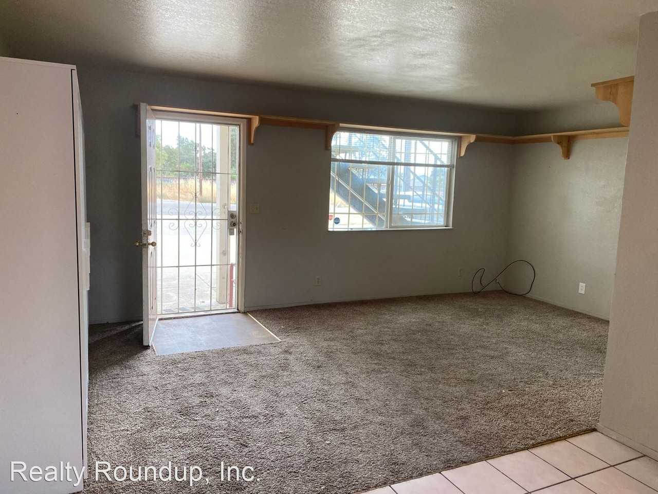 260, 262, 264 & 266 McFarland St - Photo 3 of 12