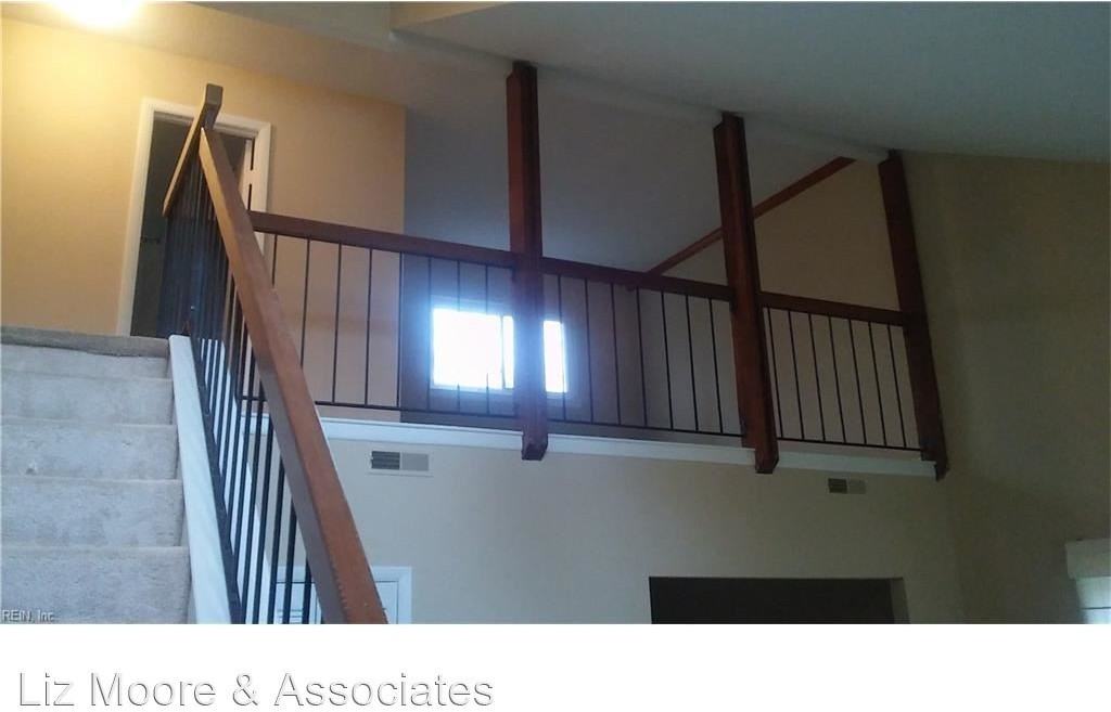 739 Longleaf Ln - Photo 3 of 11