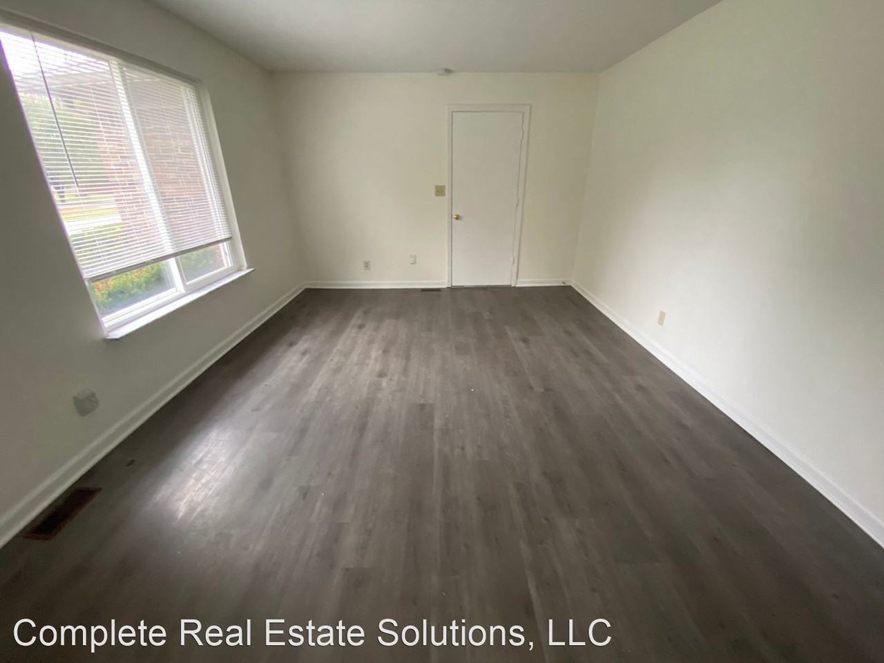 310 E 91st St - Photo 2 of 15