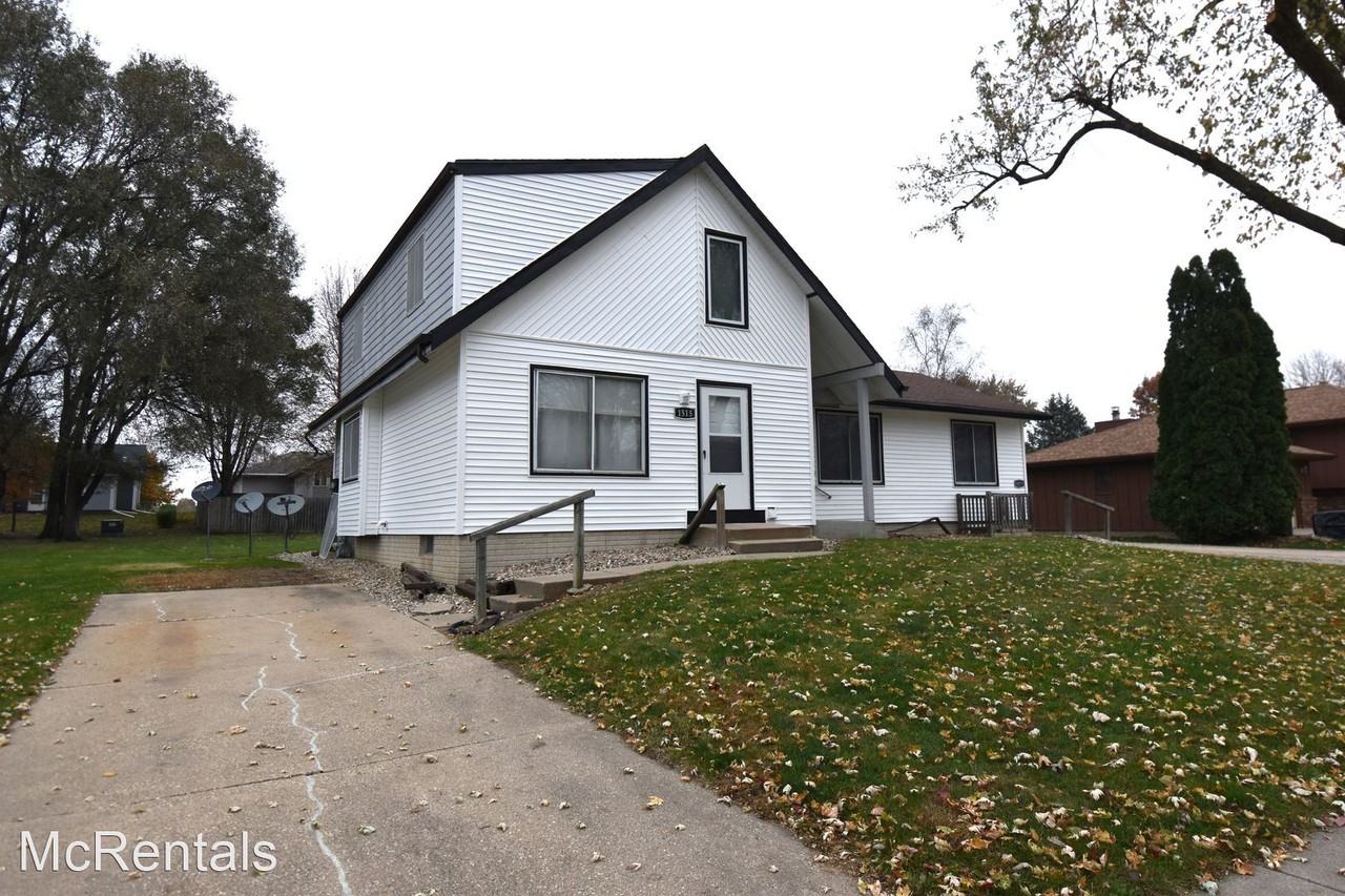 1515 - 1517.5 15th St. - Photo 2 of 19