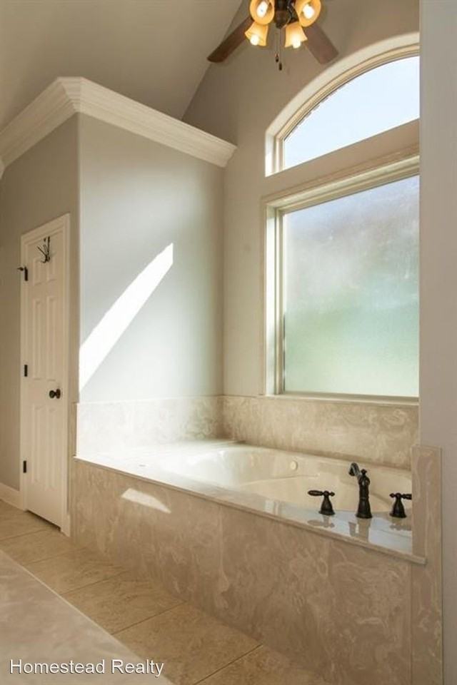 124 Remington Cir - Photo 2 of 9