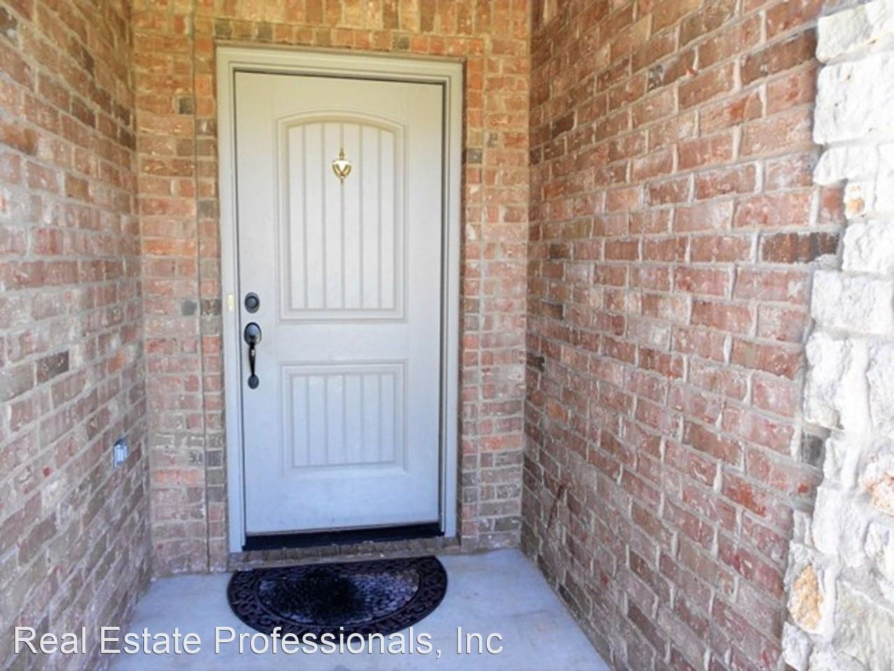 411 Nw Granite Ave - Photo 3 of 30