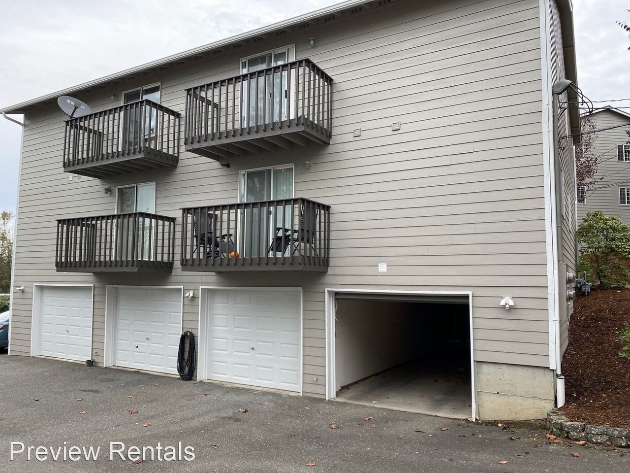 1011 Crestview Lane - Photo 2 of 8