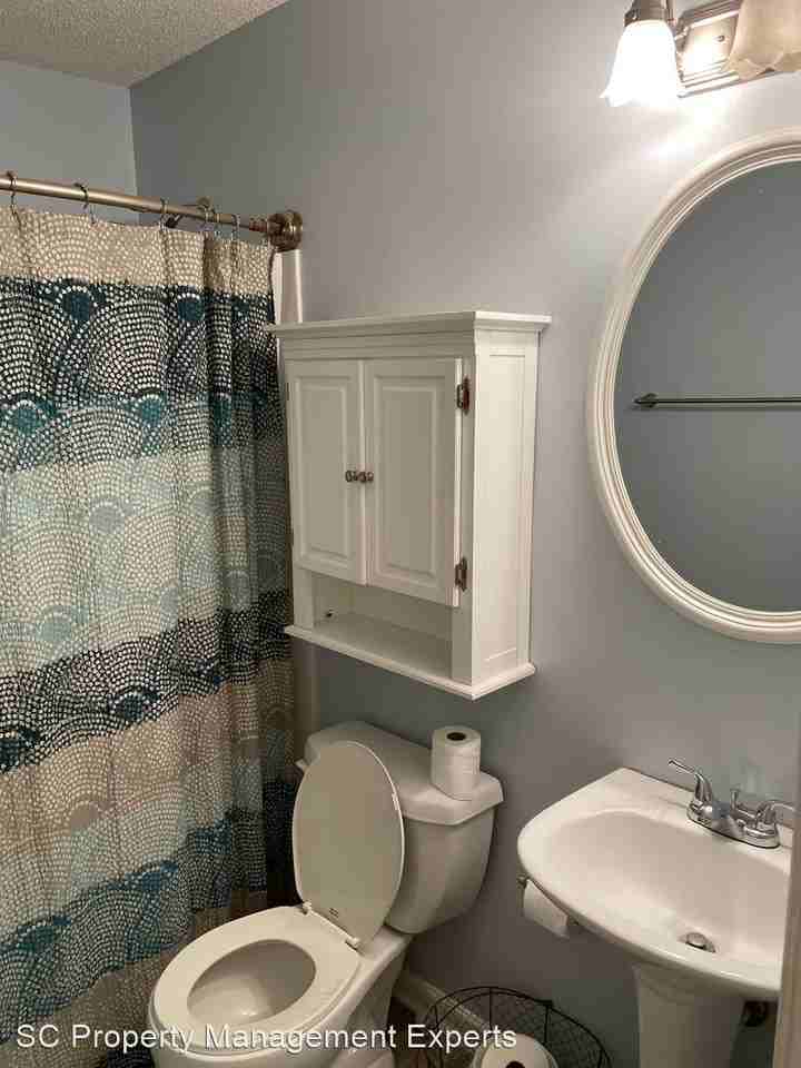 10 Bass Ln #C - Photo 2 of 10