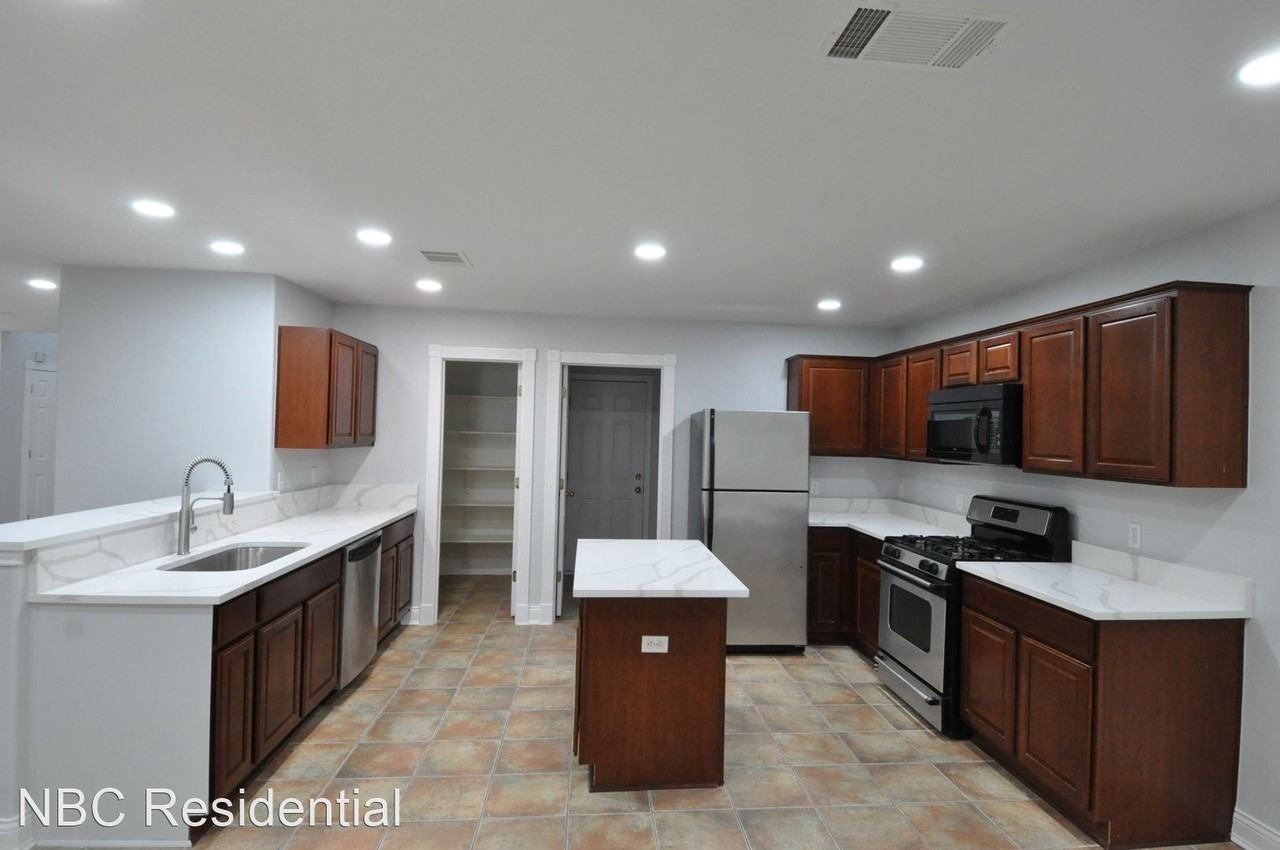 907 Champions Pt - Photo 3 of 29