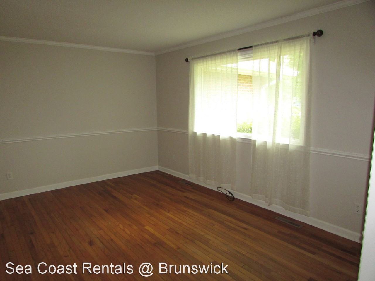 6 Pebble Beach Dr - Photo 3 of 28