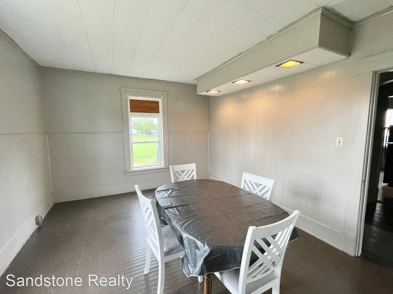 611 West Ave - Photo 3 of 50