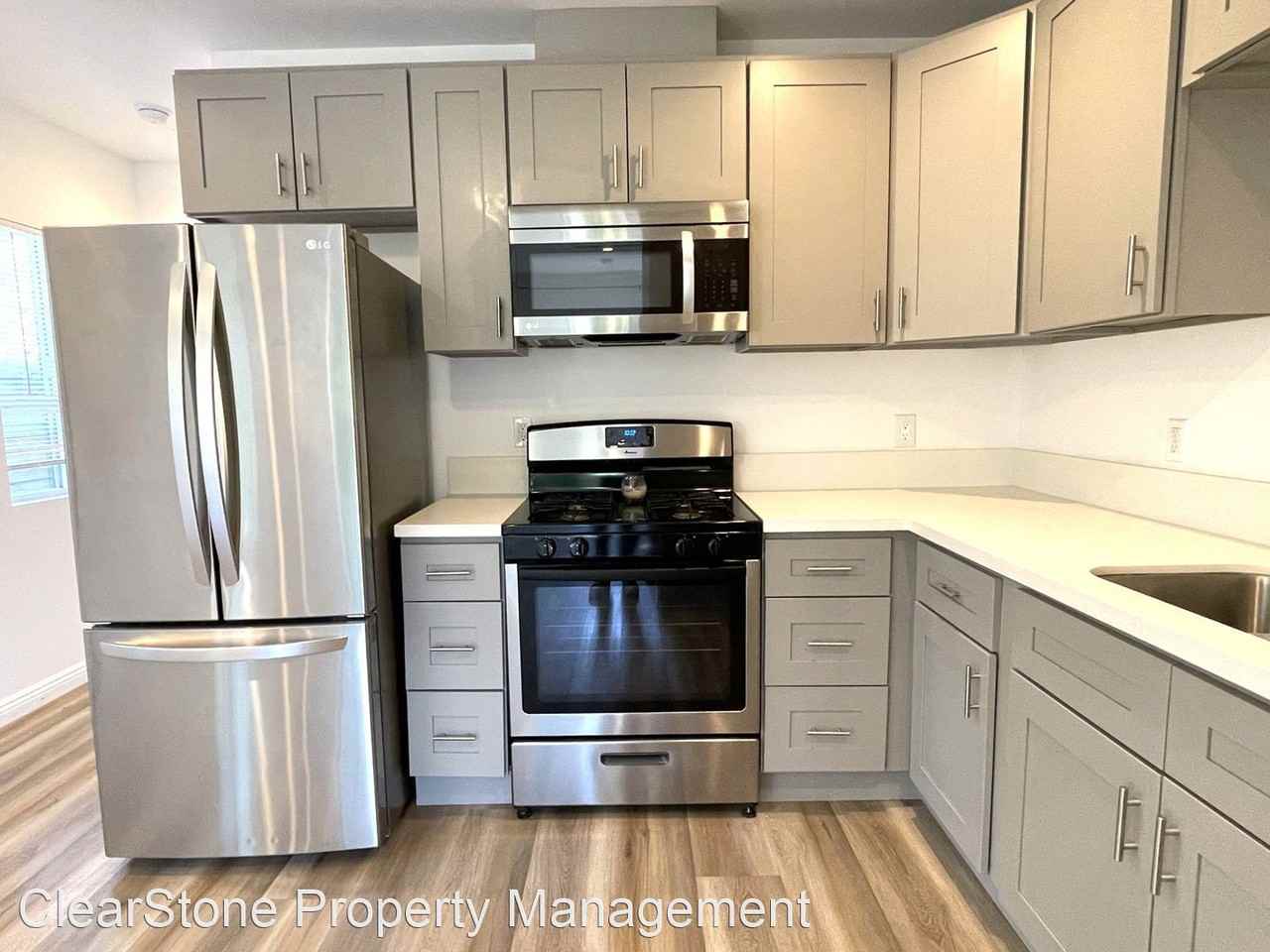 8603 Collett Ave - Photo 3 of 18