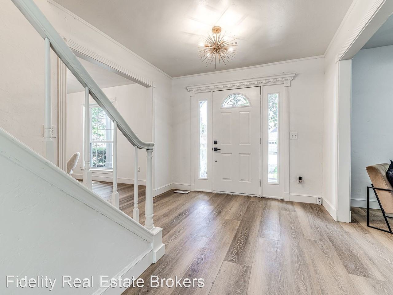 8809 Lansbrook Ln - Photo 2 of 42