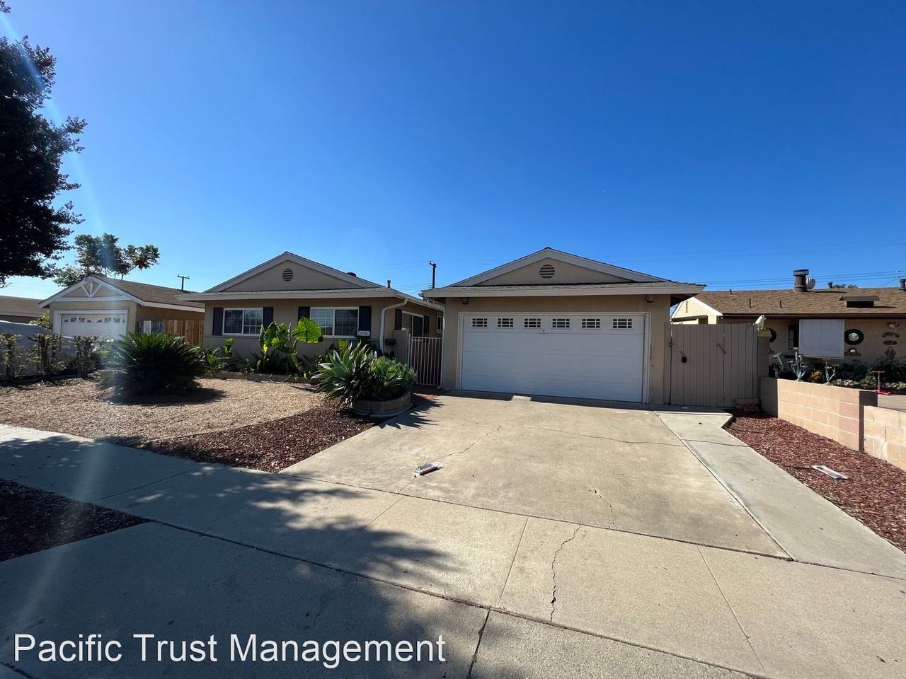 10361 Angela Ave - Photo 2 of 22