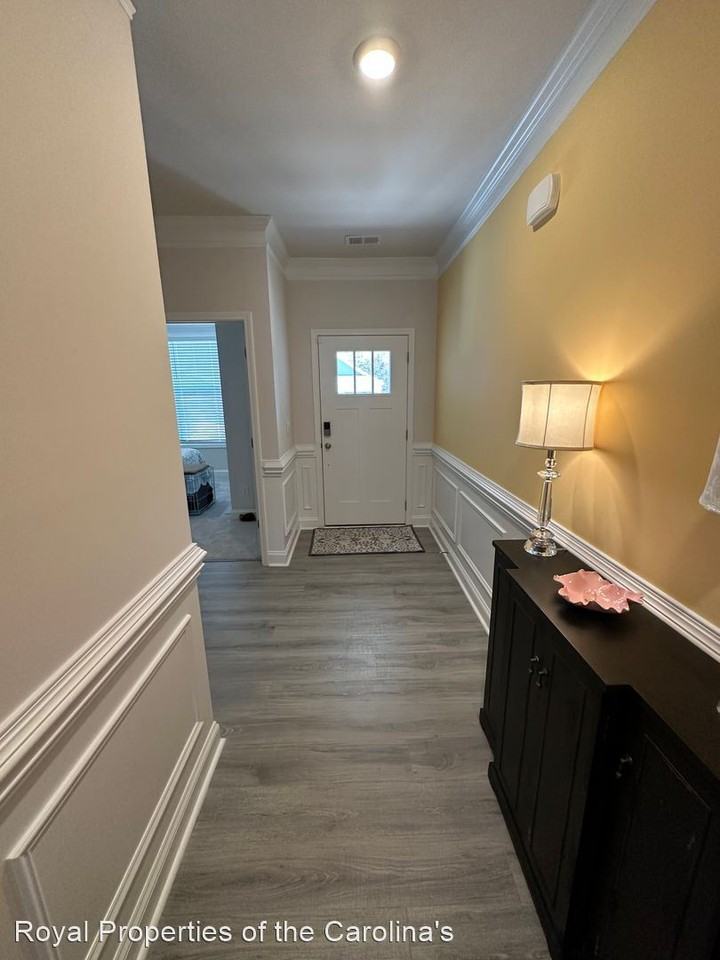 494 York Rd - Photo 3 of 26