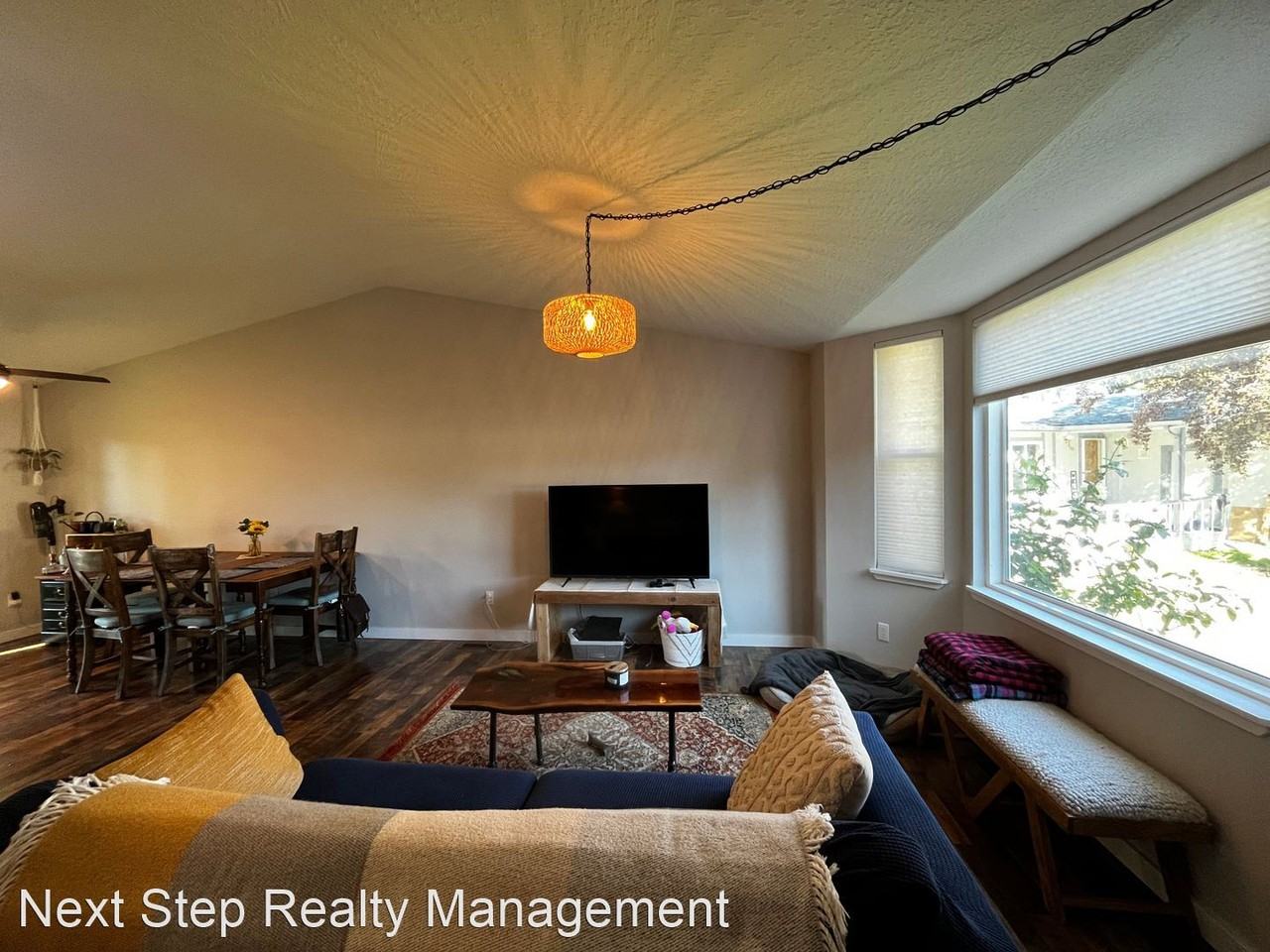 5317 W Boone Ct - Photo 2 of 18