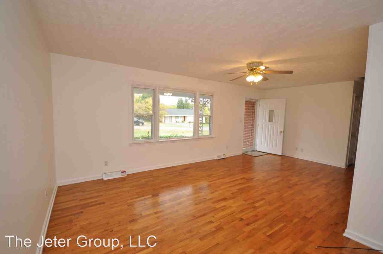 210 Beech St - Photo 3 of 47