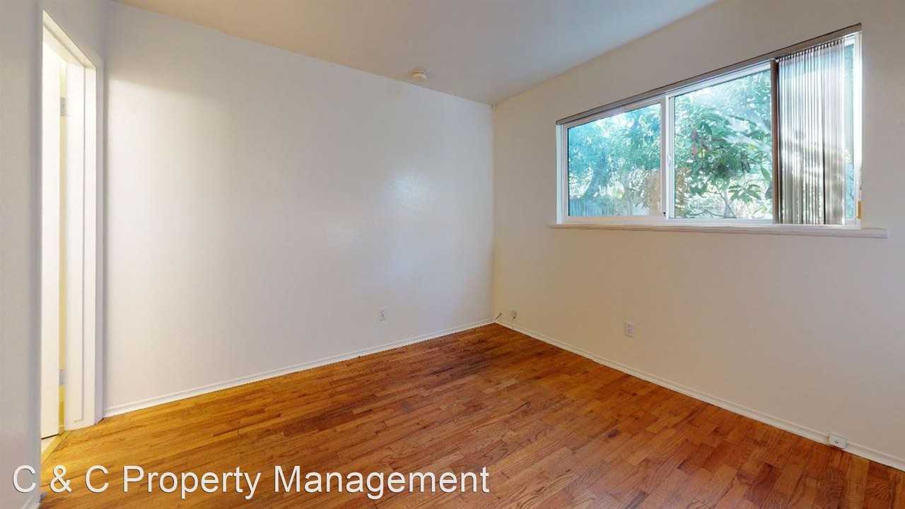 1305 David Ave - Photo 3 of 13