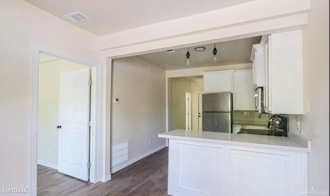 218 N 7th St - Photo 2 of 7