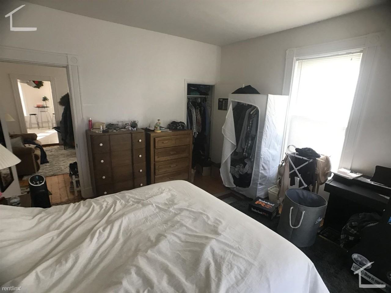 37 Pratt St - Photo 3 of 8