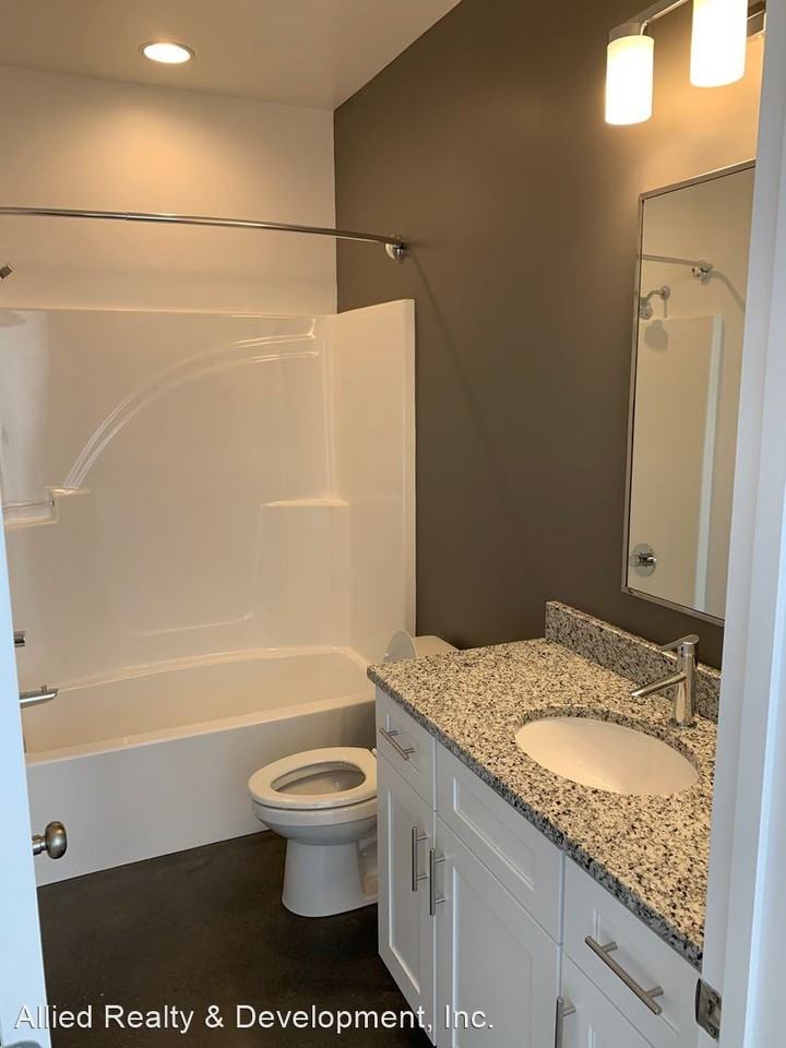 501 Wesley Place - Photo 2 of 7