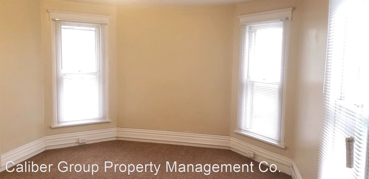 2515 Olive Street - Photo 3 of 10