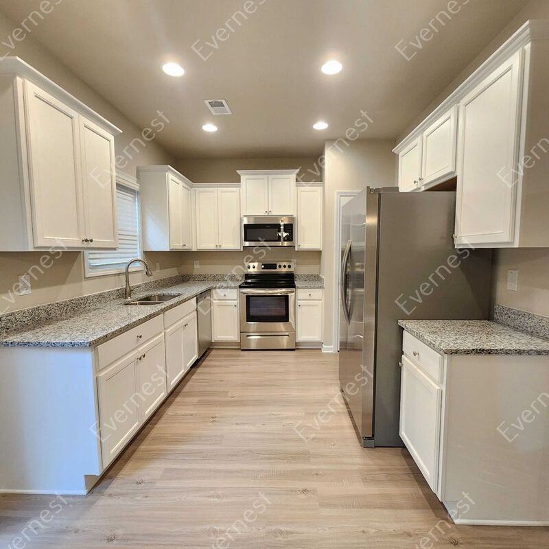 127 Culver St - Photo 3 of 23