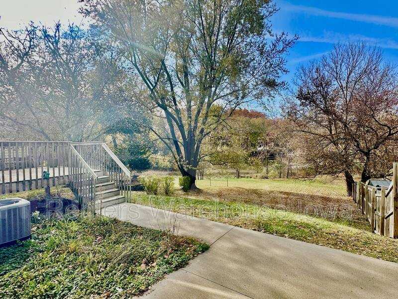 1512 Beaver Avenue - Photo 4 of 23