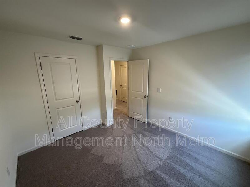39 Kielder Dr - Photo 5 of 10