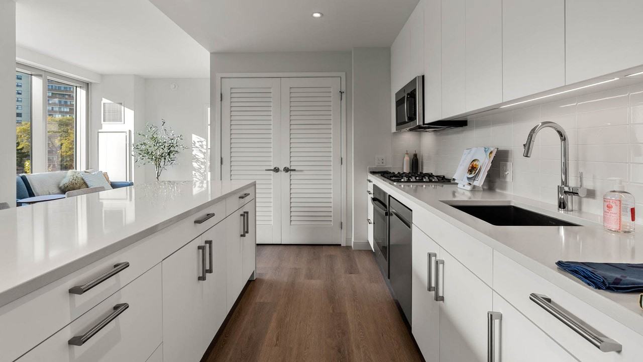 38 Lomasney Way #3806 - Photo 3 of 27