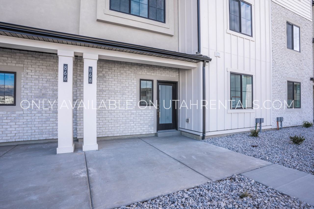 868 Ws #203 - Photo 3 of 27