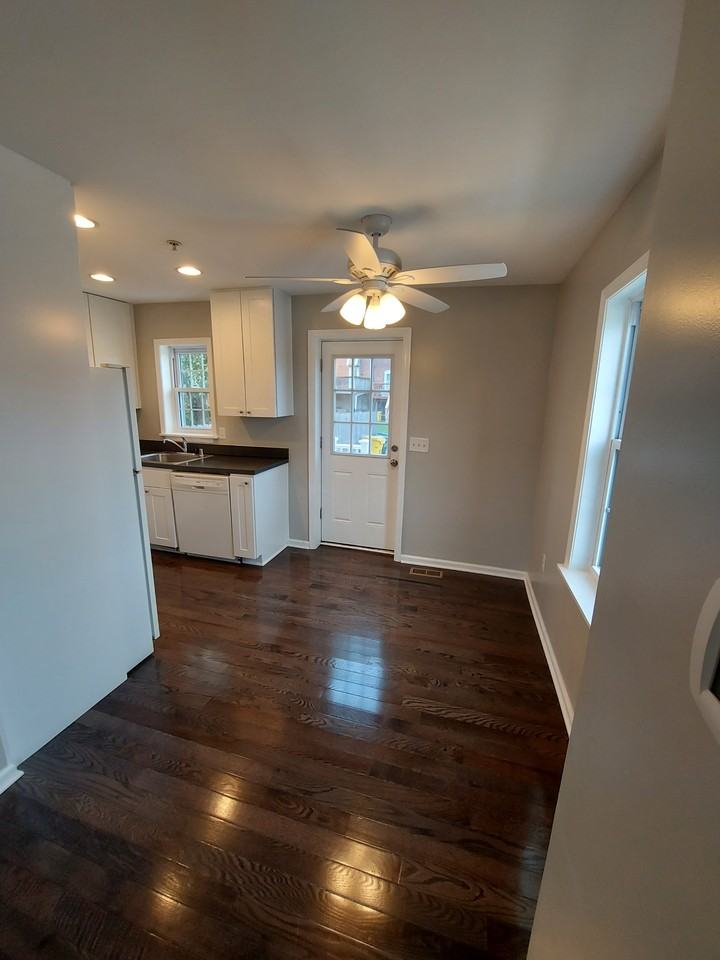 5300 4th St - Photo 5 of 21