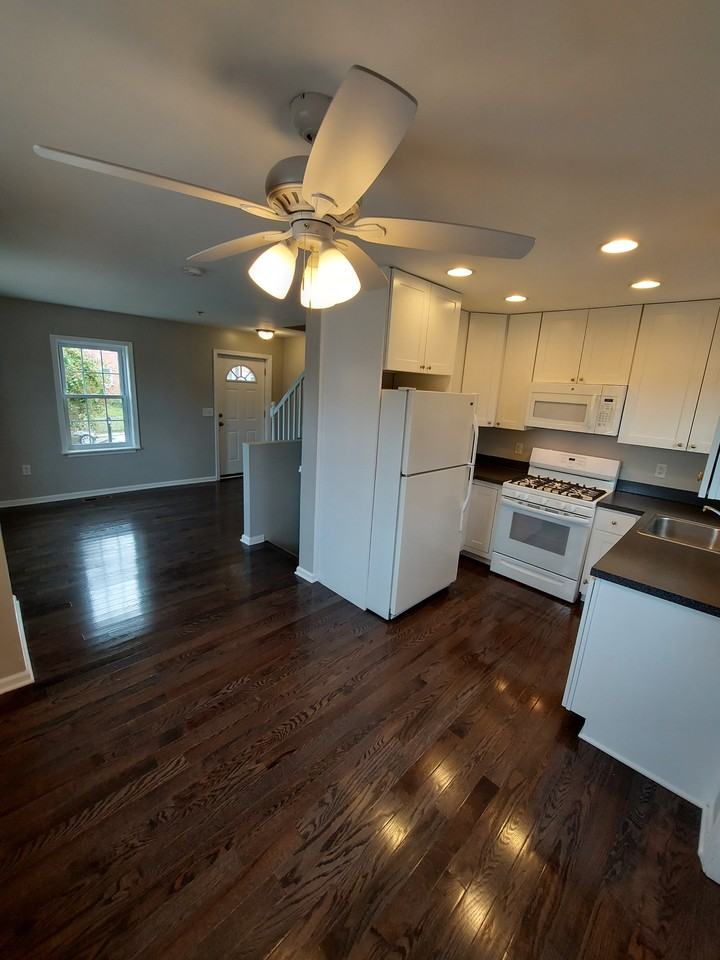 5300 4th St - Photo 6 of 21