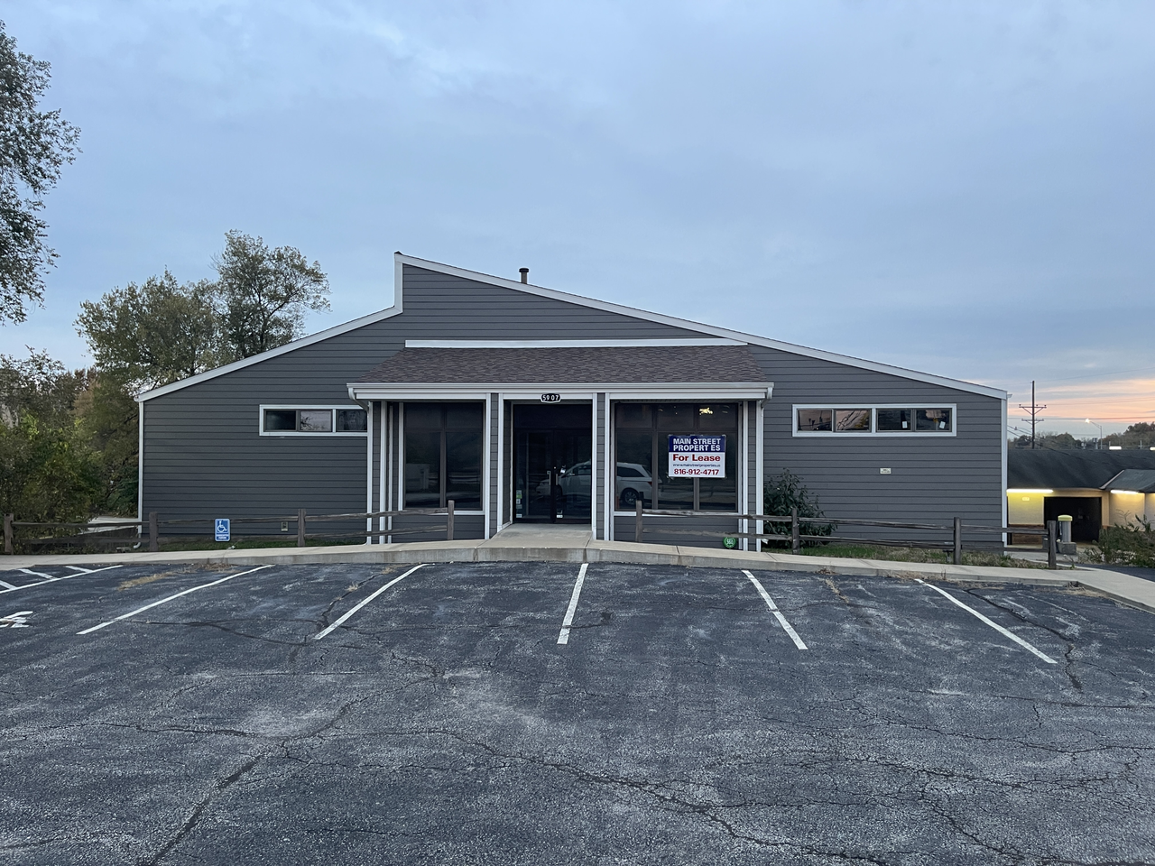 5907 High Grove Rd - Photo 2 of 28