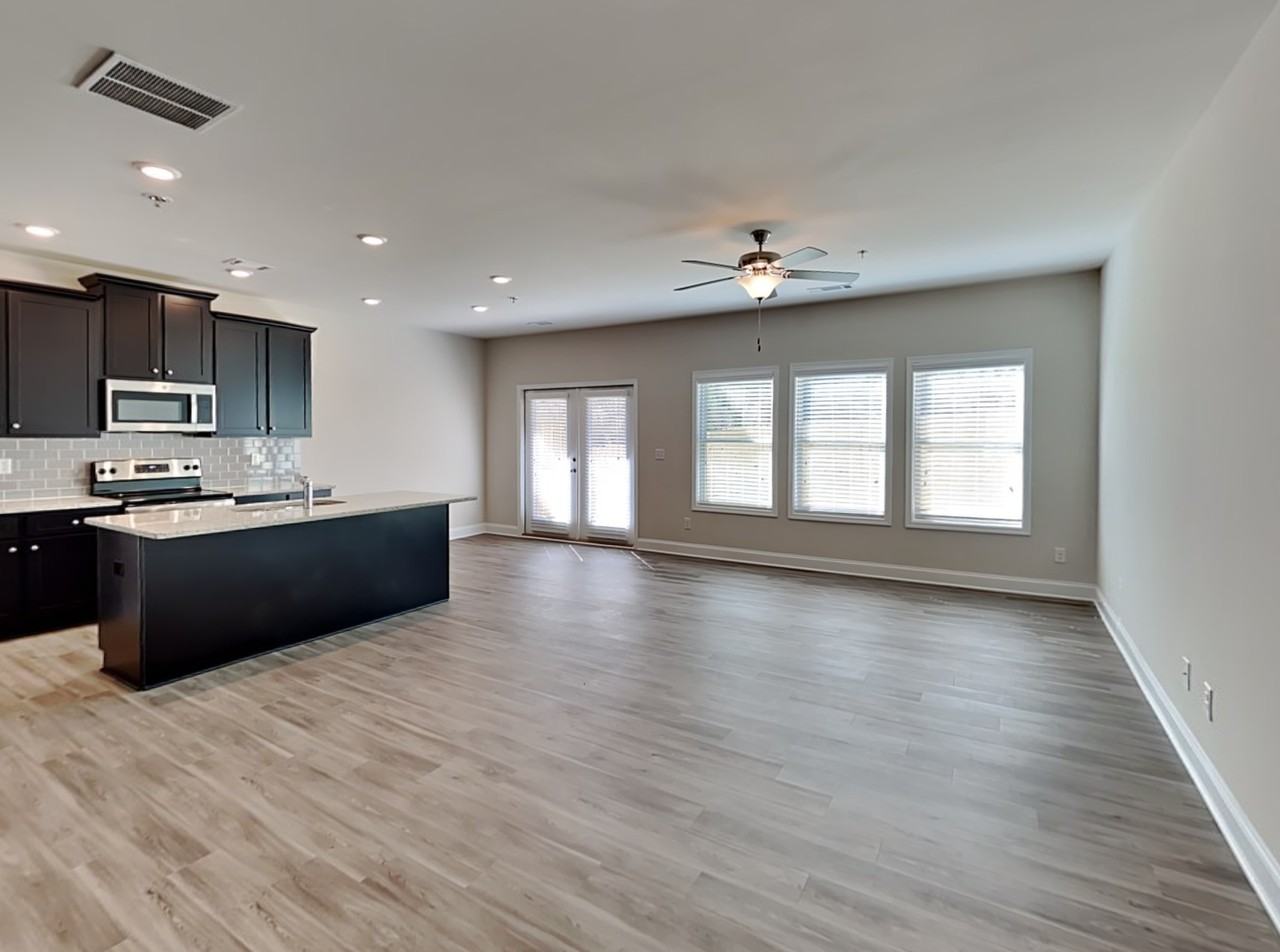 123 Wayne Ln - Photo 2 of 22