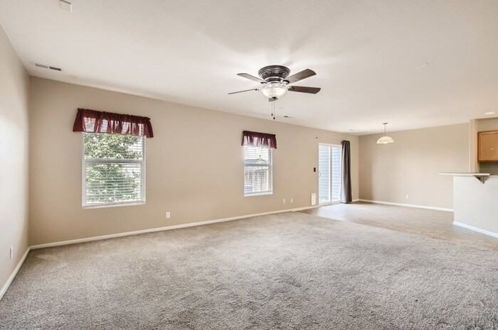 6275 Wescroft Ave - Photo 2 of 18
