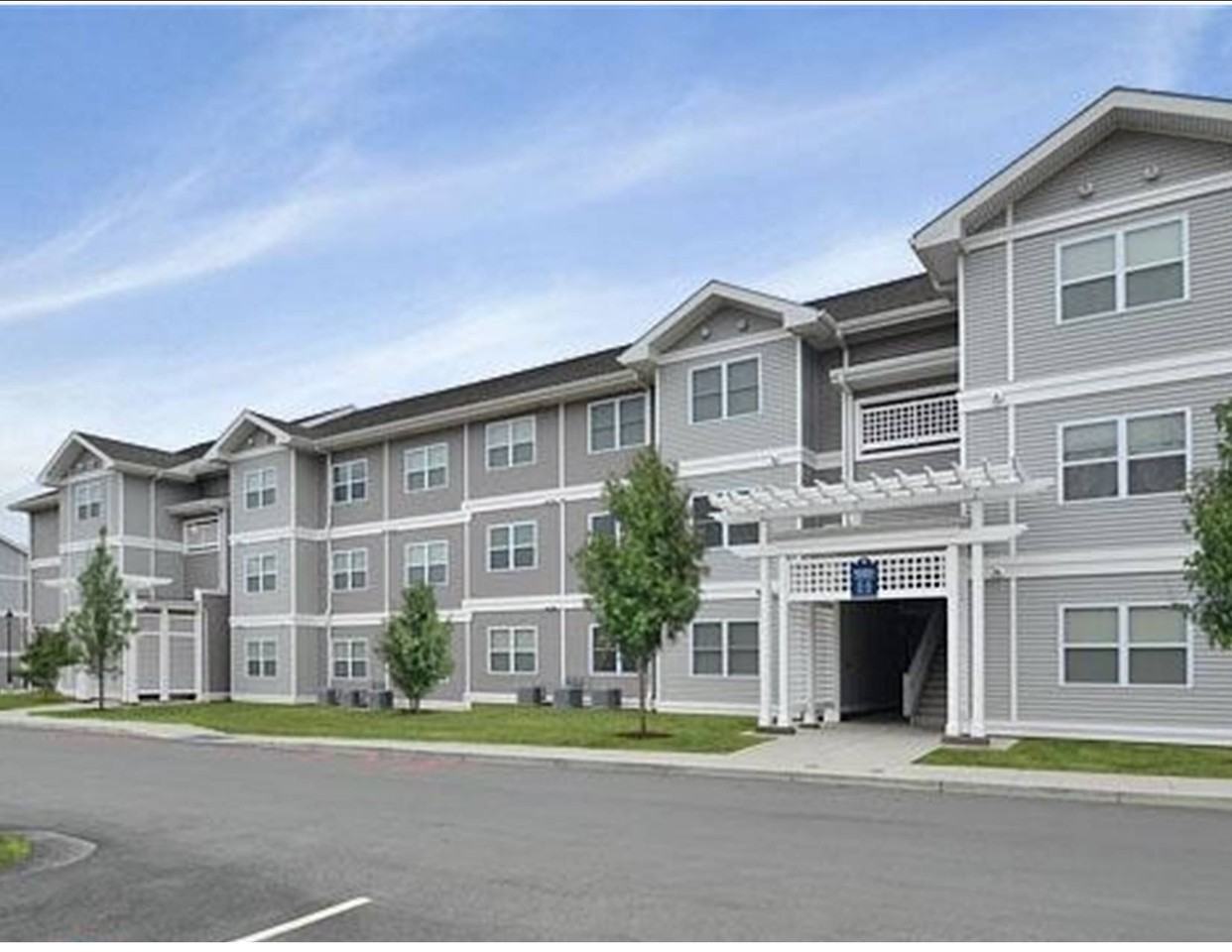 The Retreat at Union Pond - Photo 2 of 9