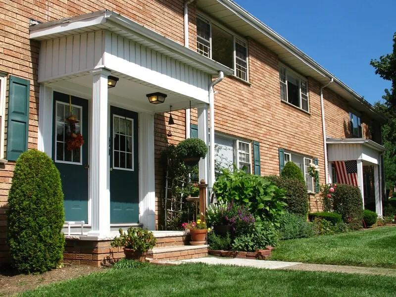 Apartments Near Wayne Berdan Court for Wayne Students in Wayne, NJ