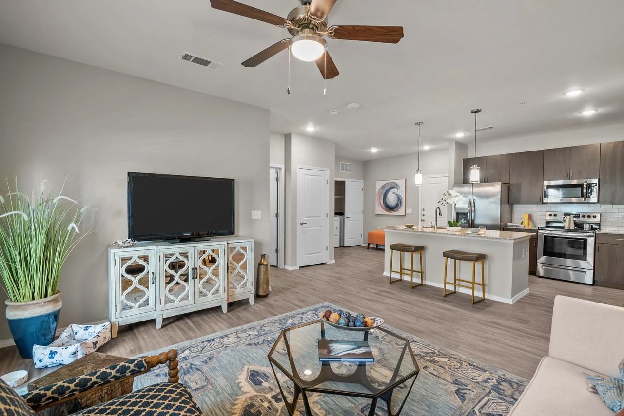 Harbor Shores - Photo 7 of 44