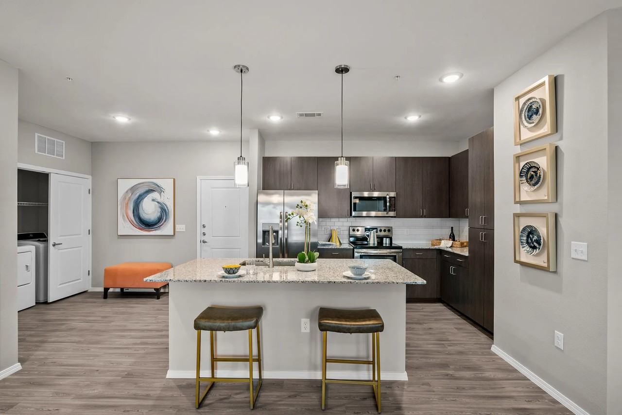 Harbor Shores - Photo 4 of 44