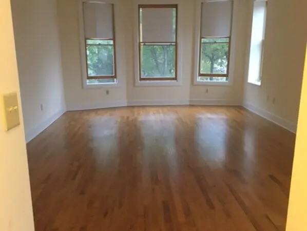 111 East Ridgewood - Photo 2 of 11