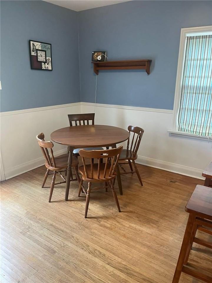 145 South Drive - Photo 3 of 6