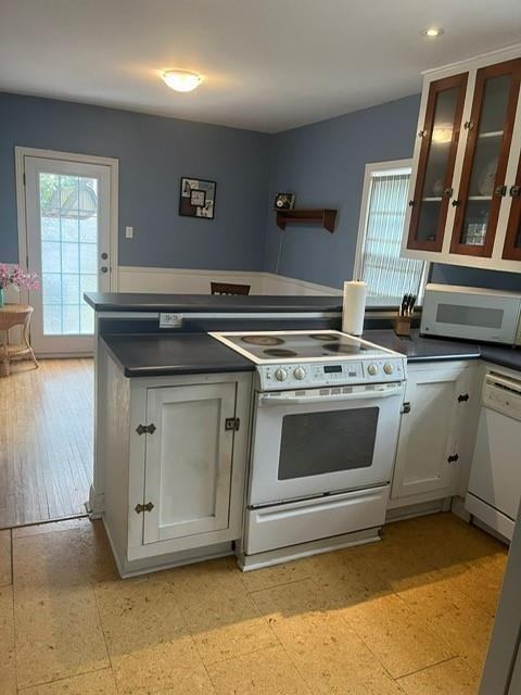 145 South Drive - Photo 2 of 6